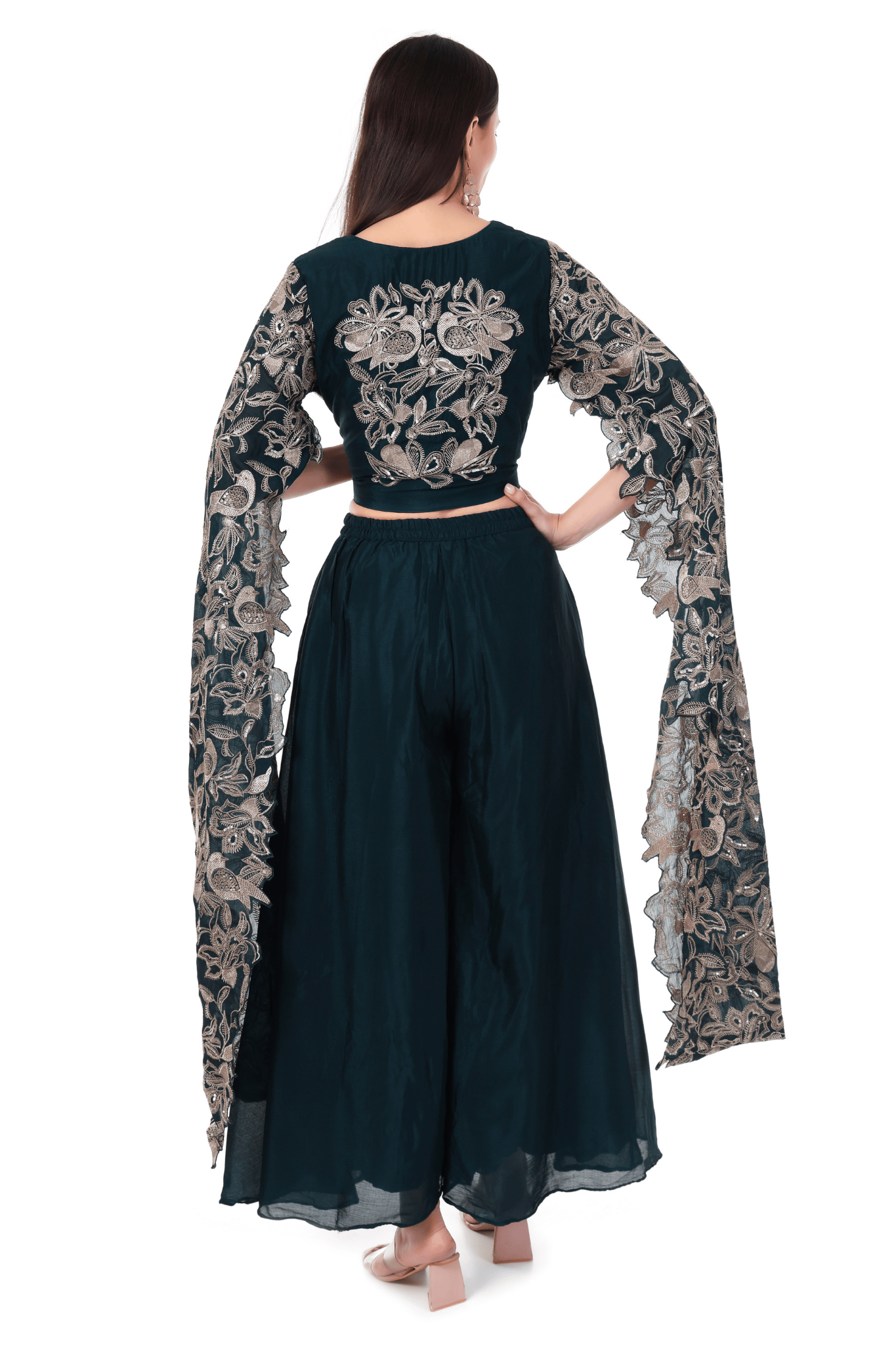 Long sleeved emboidered plazo set