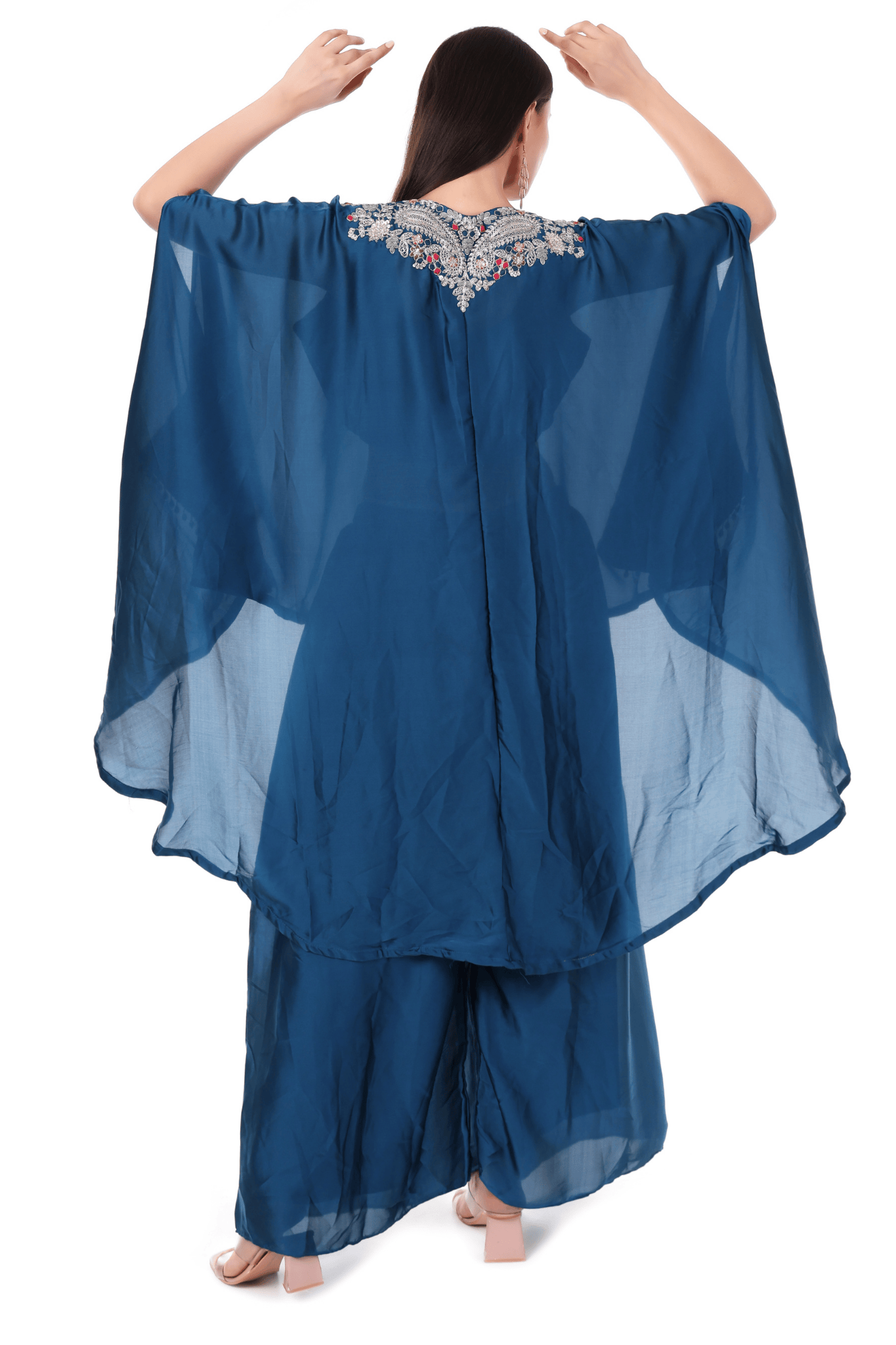 Short Kaaftan with wide plazo set