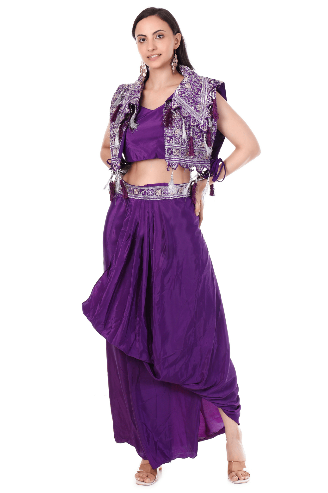 Thread emboidered Jacket Doti set