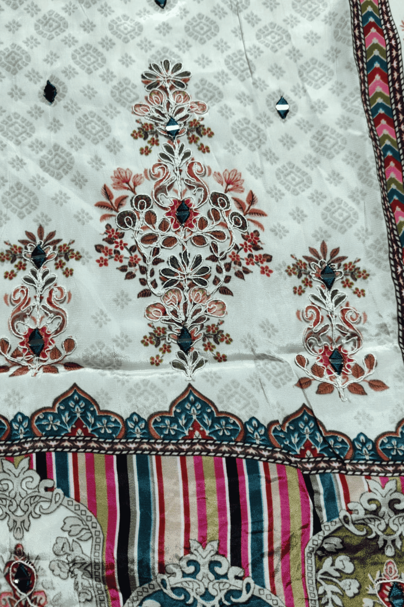 Multicolor printed crepe suit